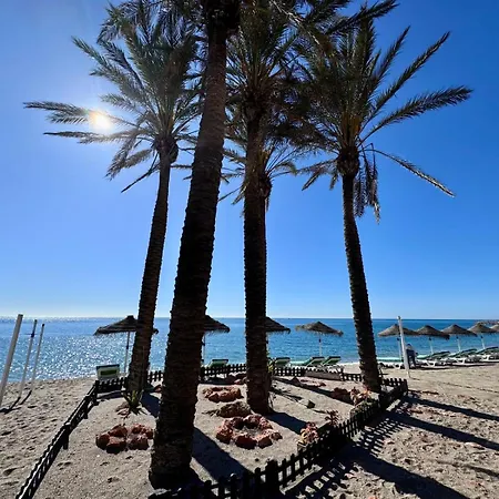 Aloha Playa Sea Views شقة بينالماذينا